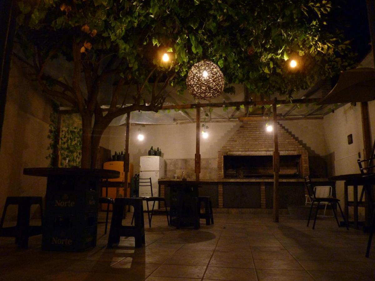 Koala Hostel Mendoza Bagian luar foto