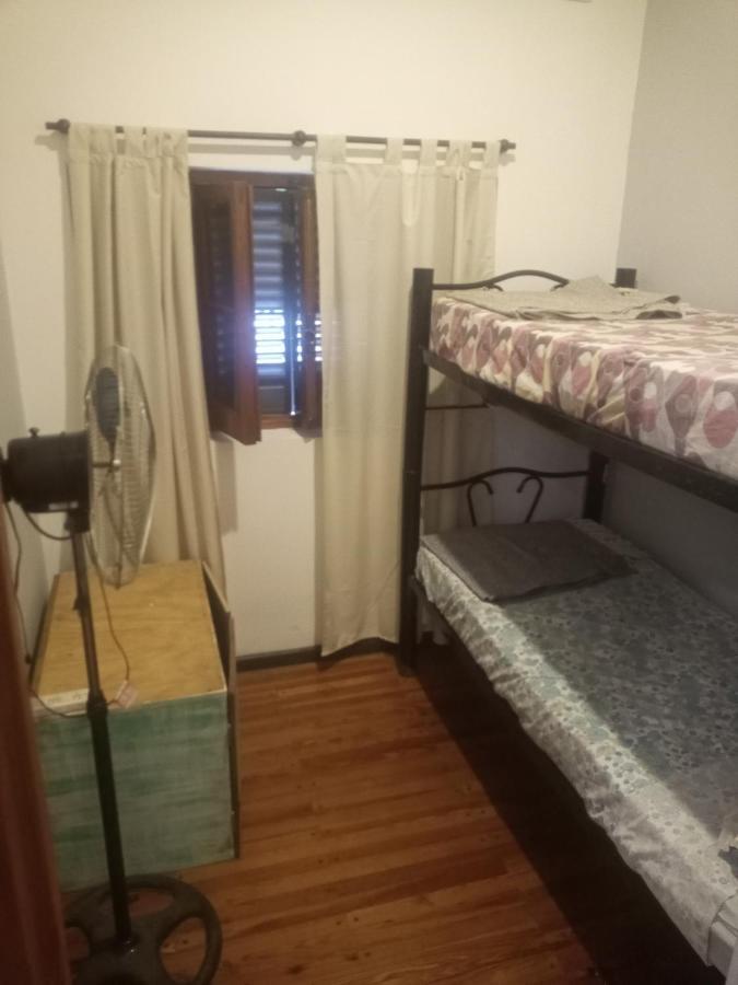 Koala Hostel Mendoza Ruang foto