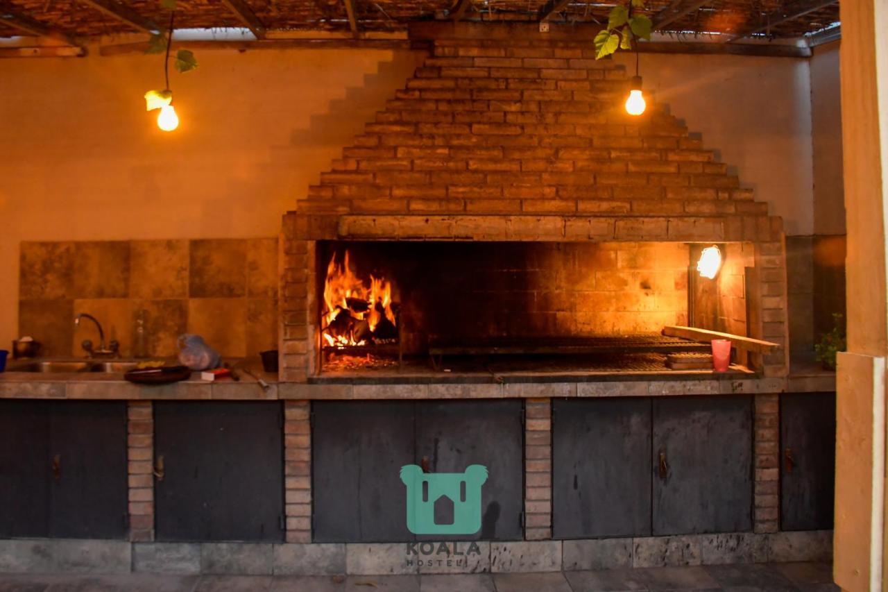 Koala Hostel Mendoza Bagian luar foto