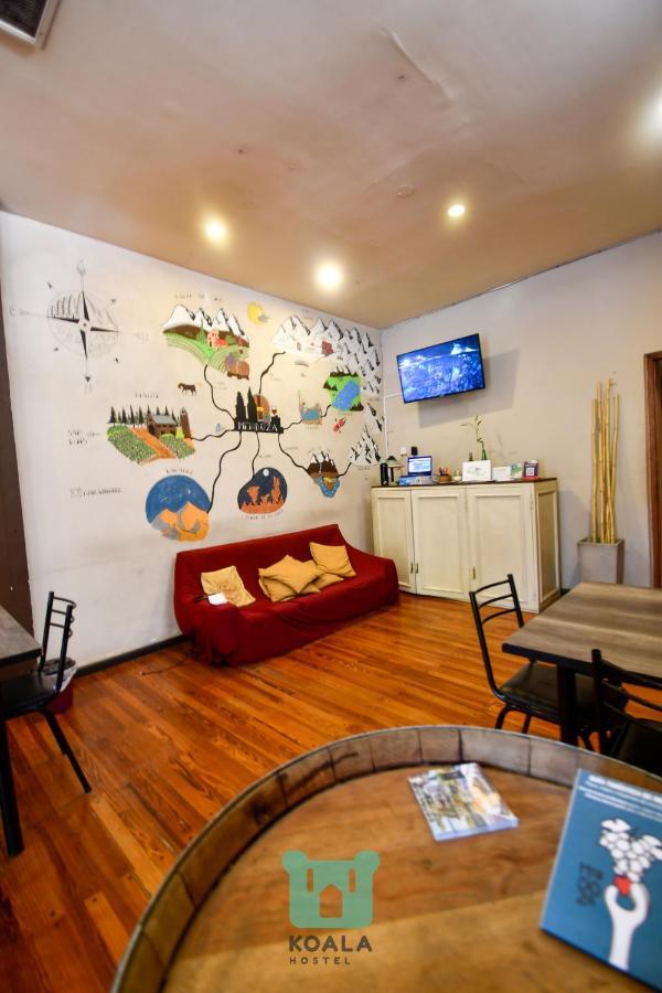 Koala Hostel Mendoza Bagian luar foto